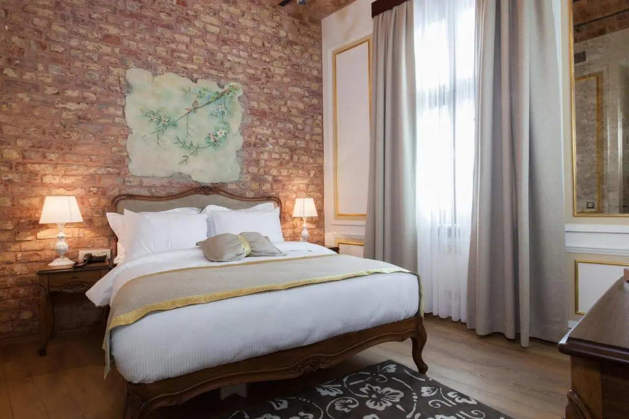Hotel Pera Parma