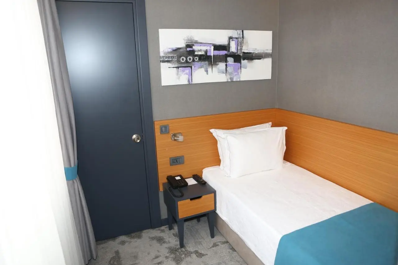 Sapko Airport Hotel