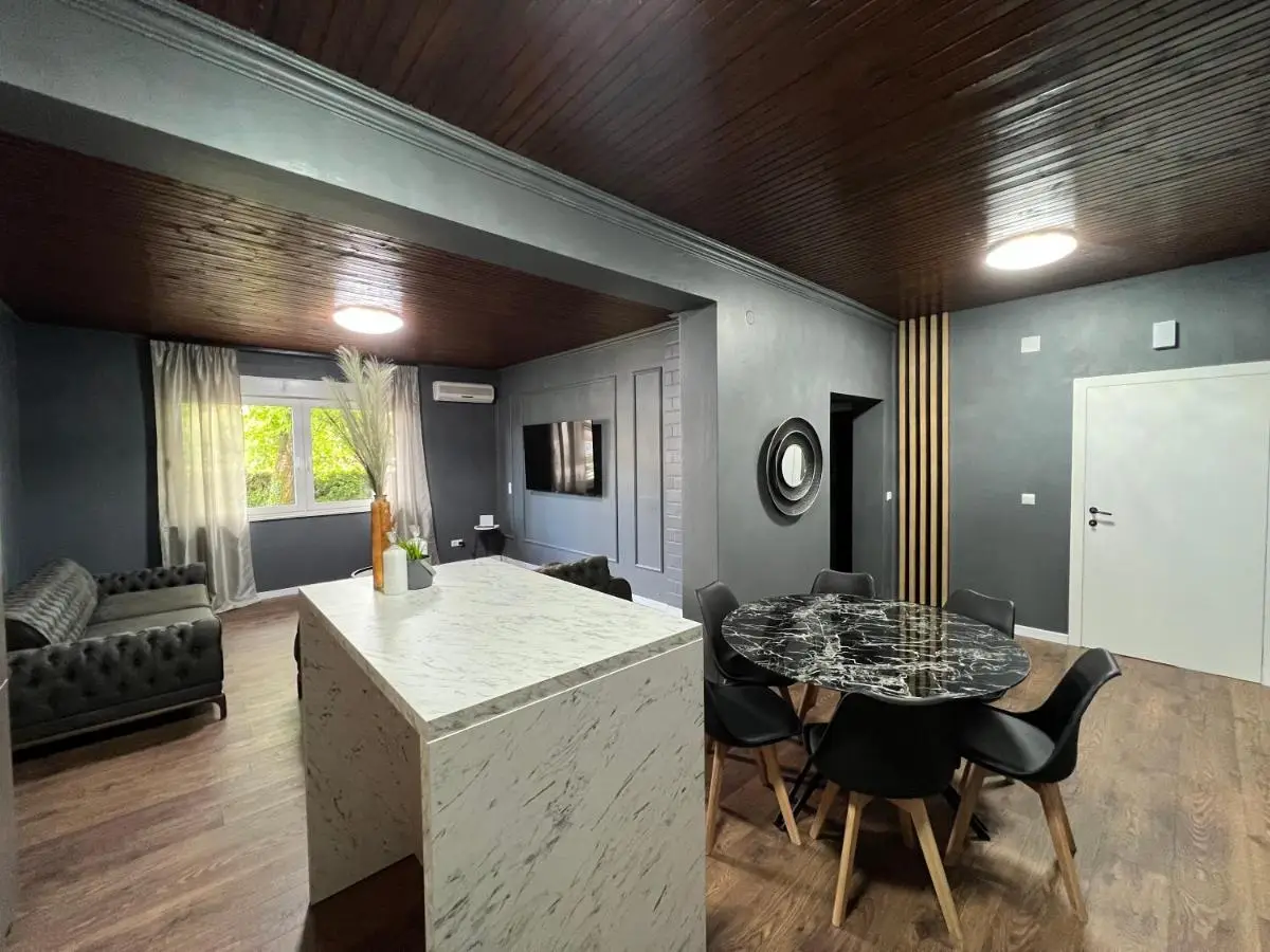 Lux apartments Crystal-center