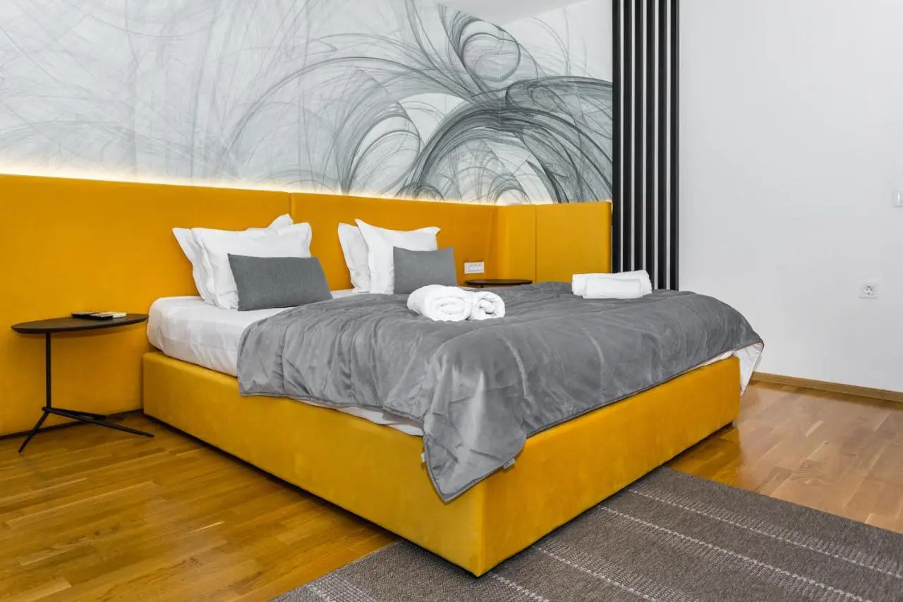 ApartVilla Art of Living luxury suite