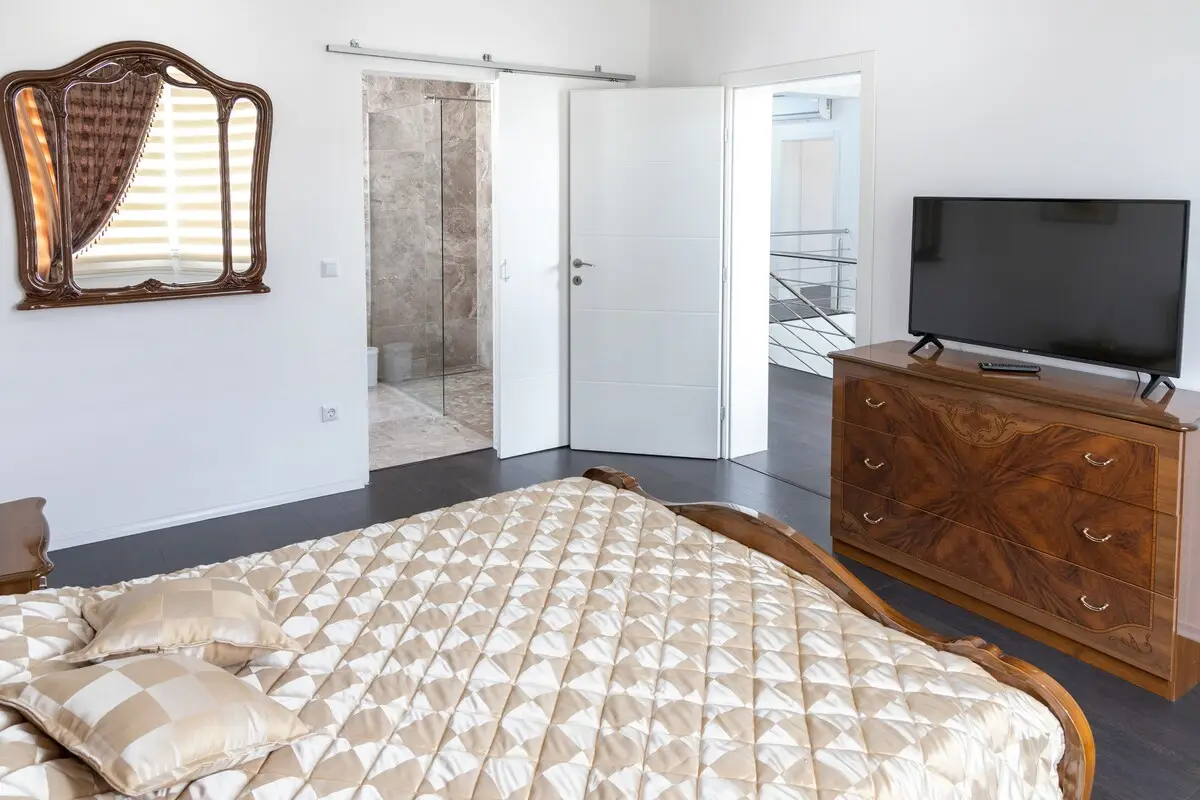 Cheerful and luxurious villa near the Una River