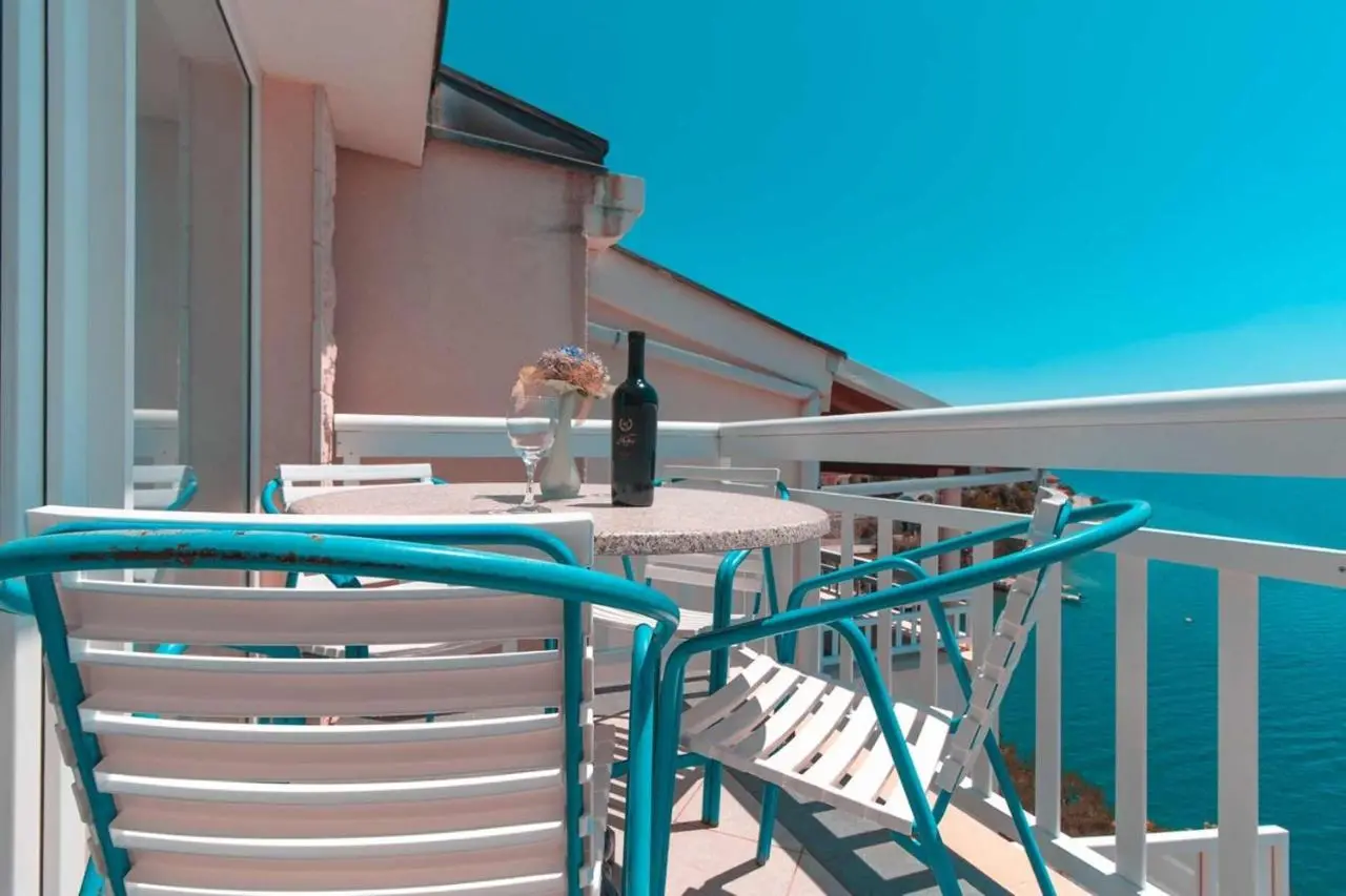Villa Raguž sa Privatnom plažom i Garažom