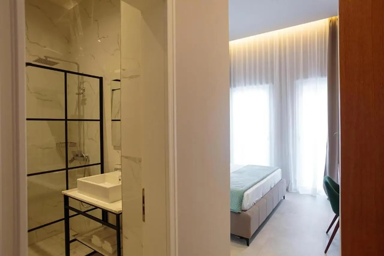Toto Hotel & Apartments