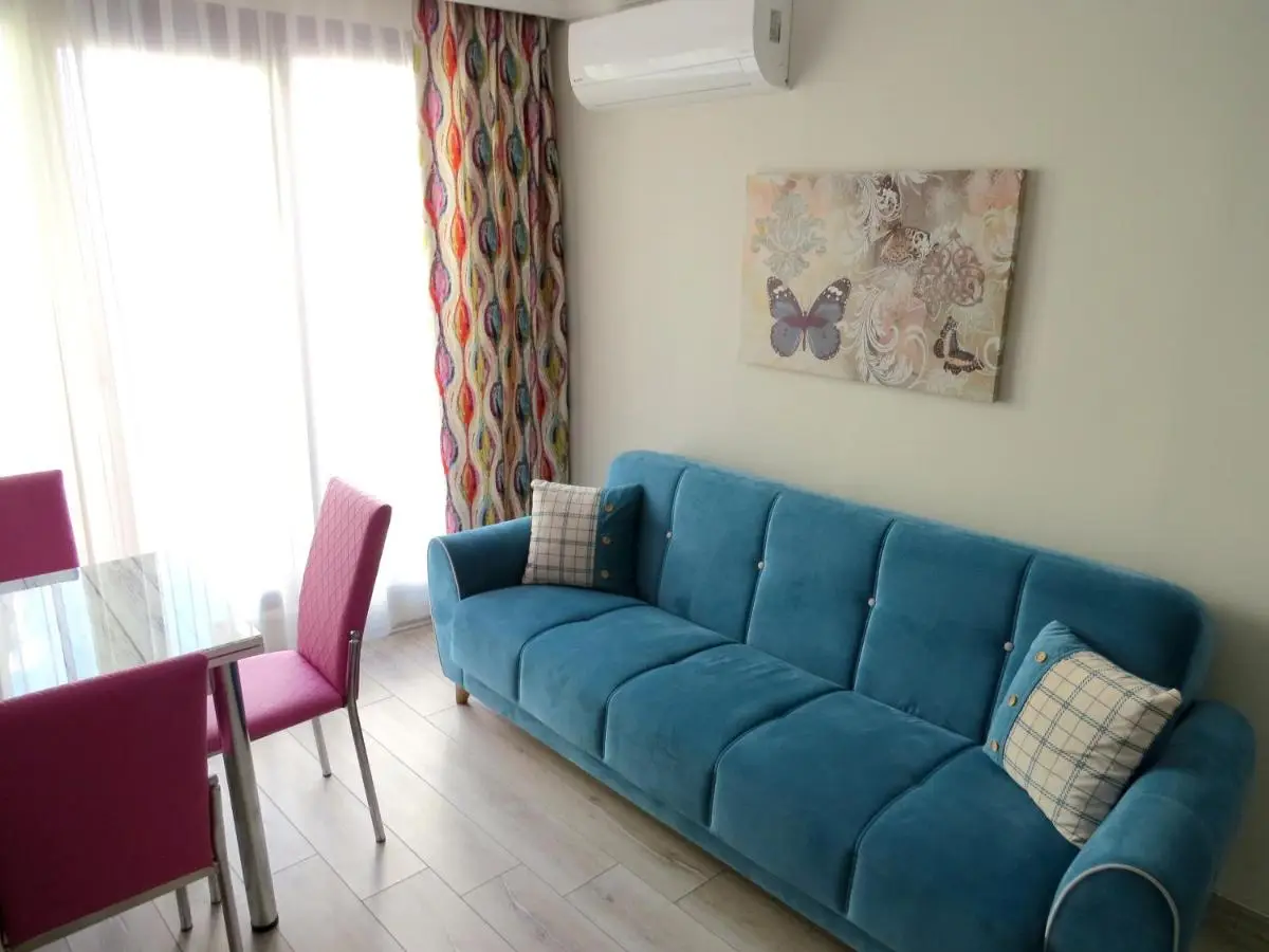 Istanberry - Paradise Two-Bedroom Apartments with Elevator