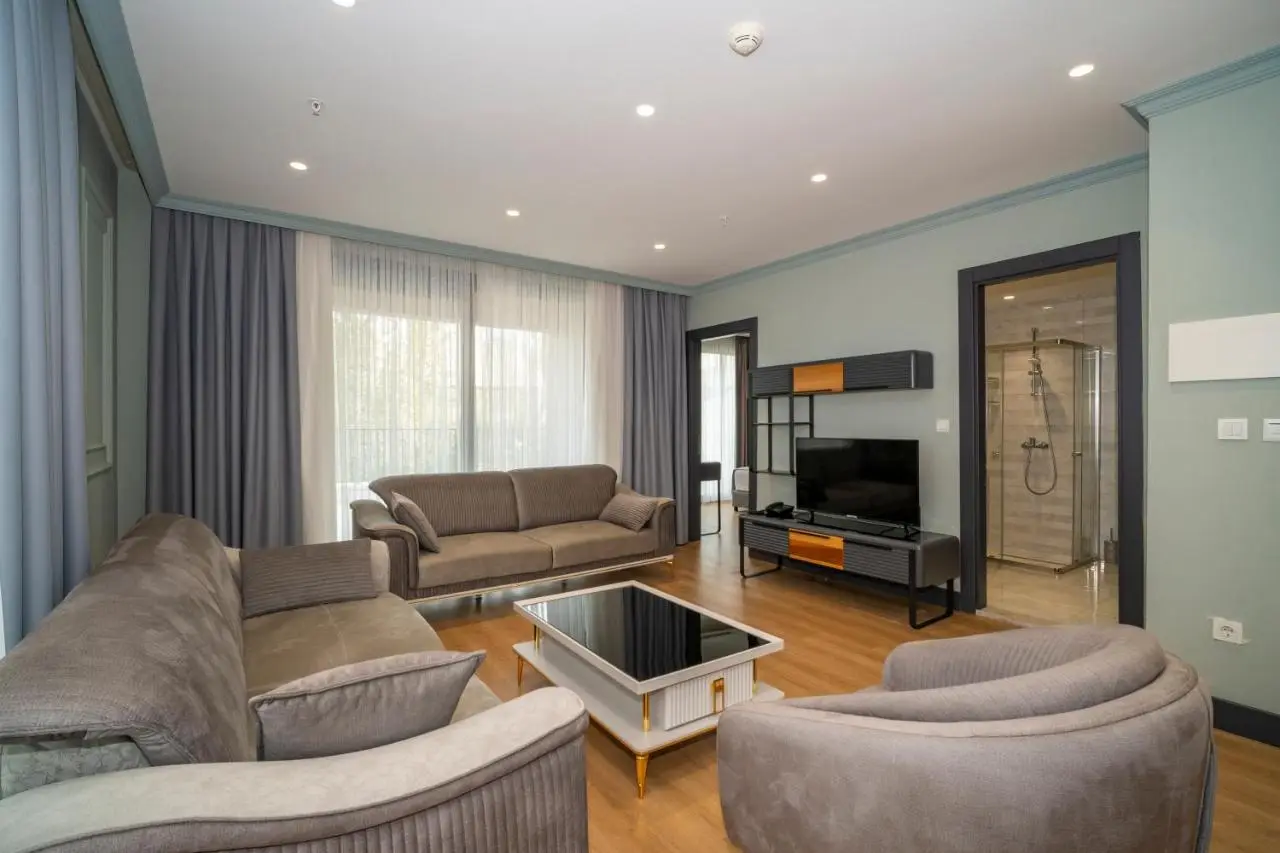 Rusel Park Residence