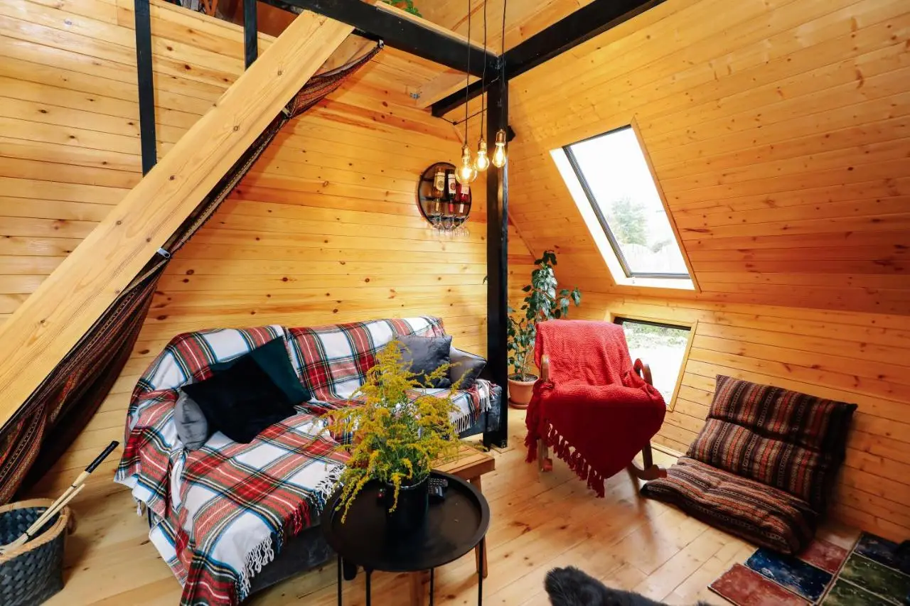 Wooden cottage "green house" in Bakuriani
