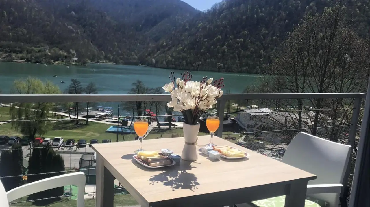 Royal Town Luxury with Panoramic View Wake up to breathtaking lake views and pure tranquility