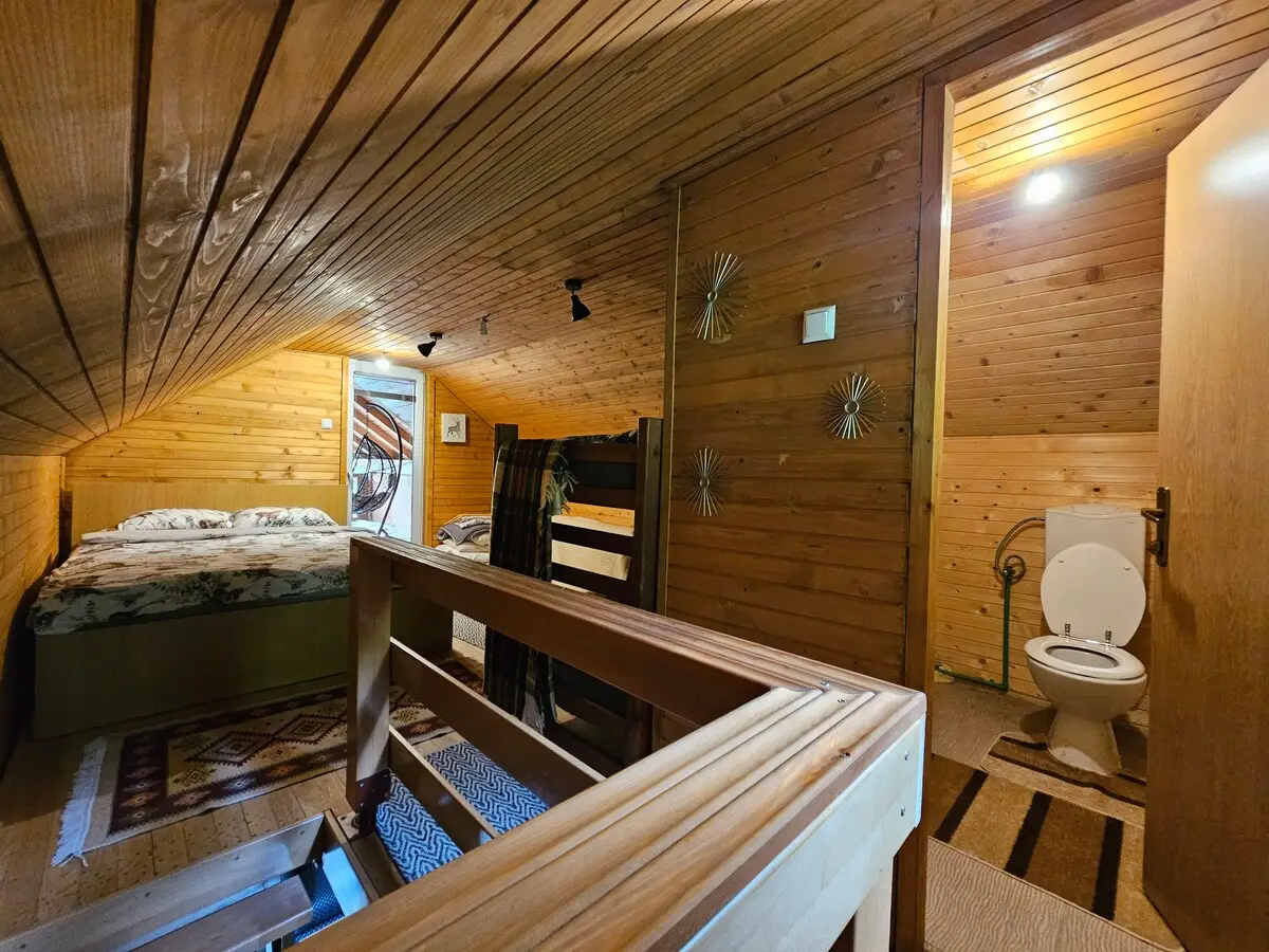 Mystery lodge