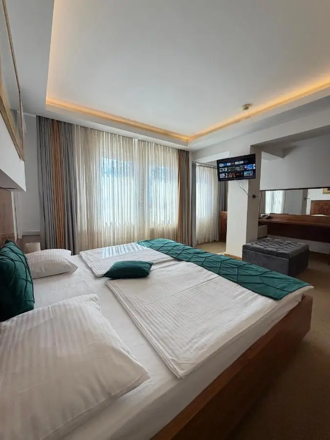 Hotel Exclusive