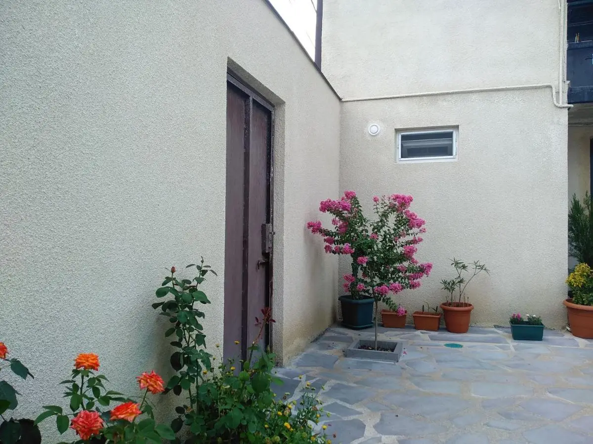 Old City LG Apartments