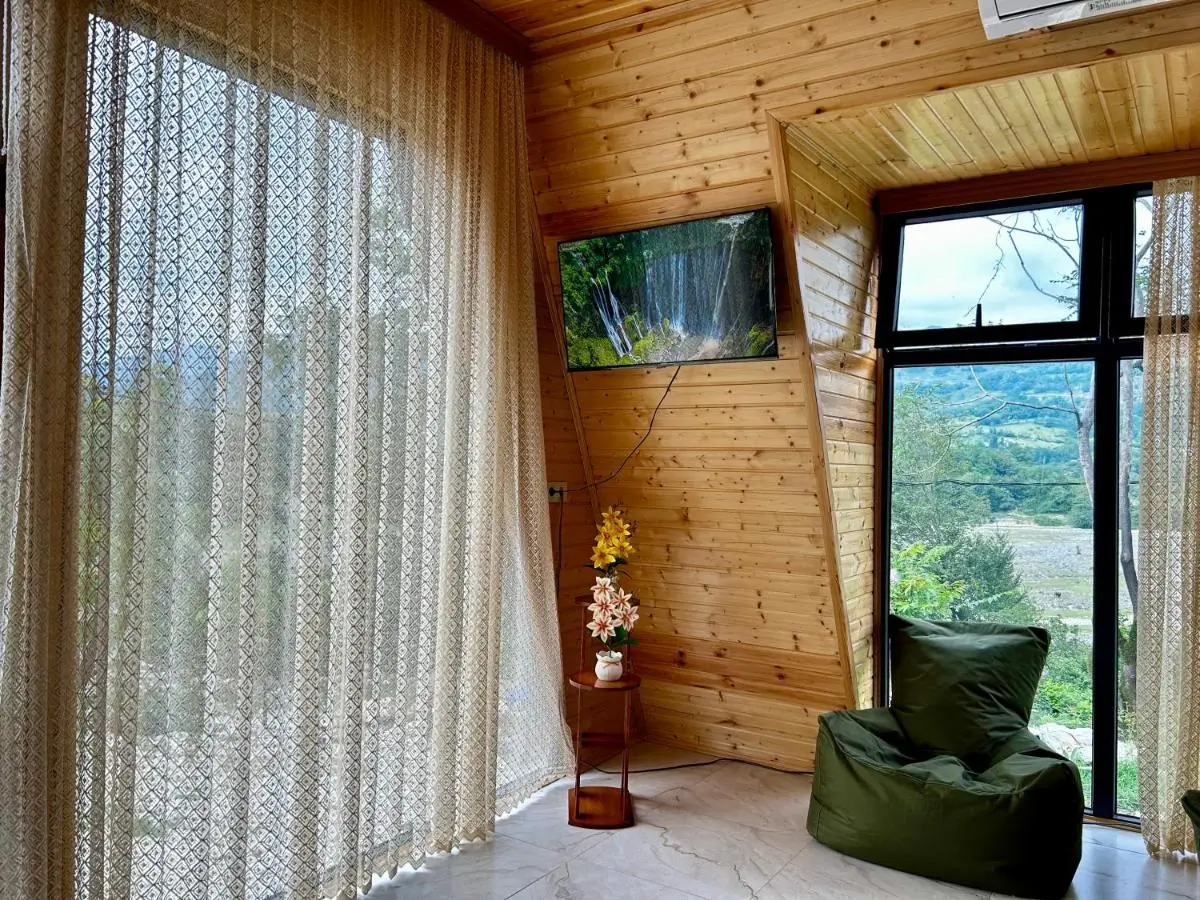 Panorama cottage Martvili