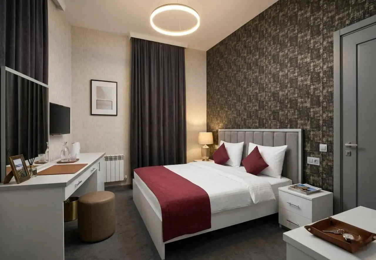 Sunday Luxury Hotel