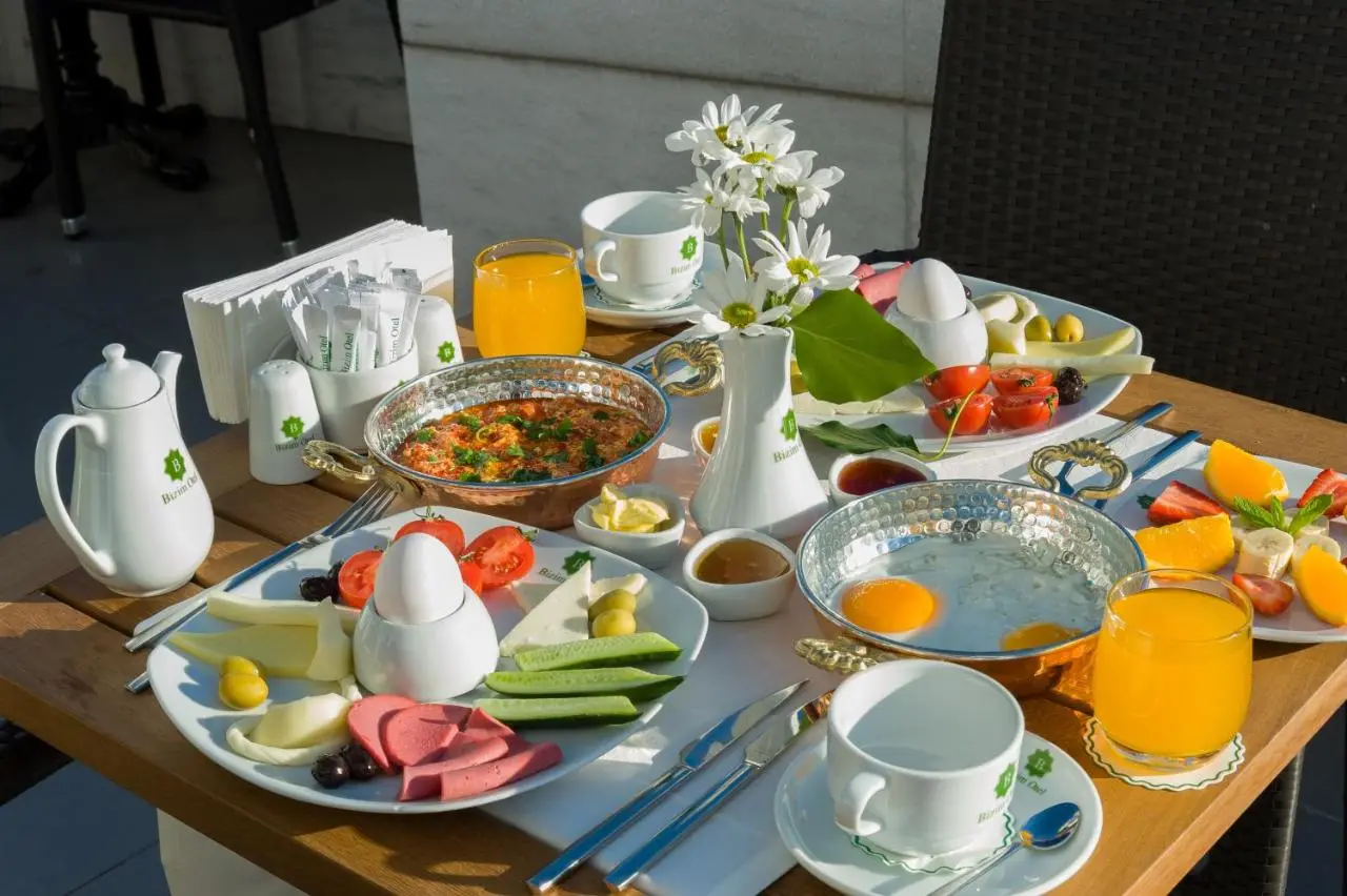 Bizim Hotel