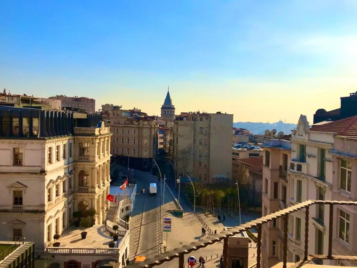 GALATA M84
