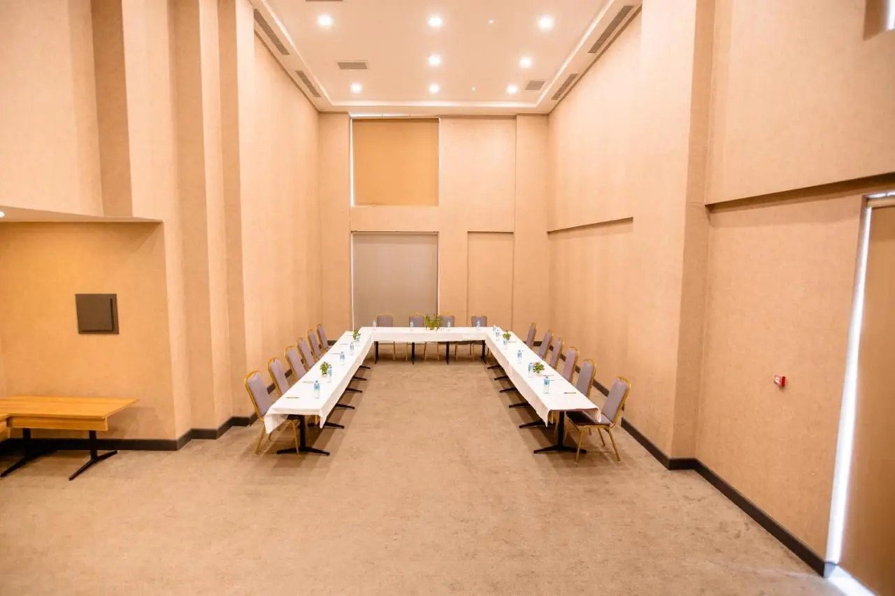 Premium Park Hotel