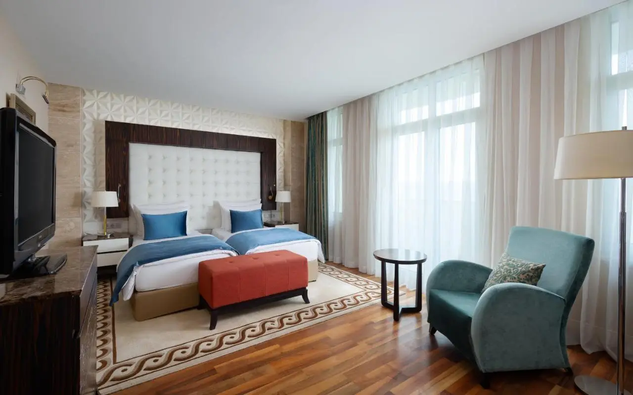 Badamdar Hotel and Residences