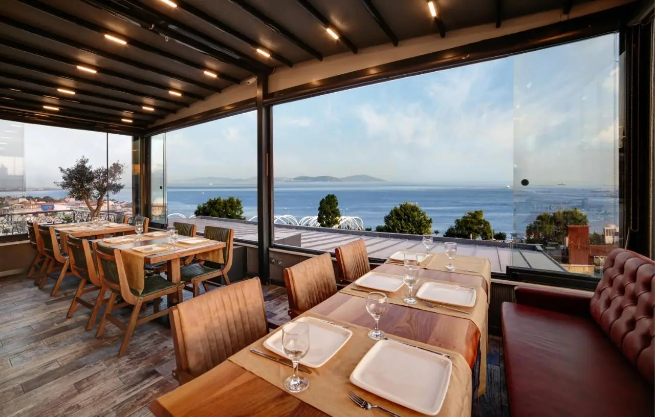 Skalion Hotel