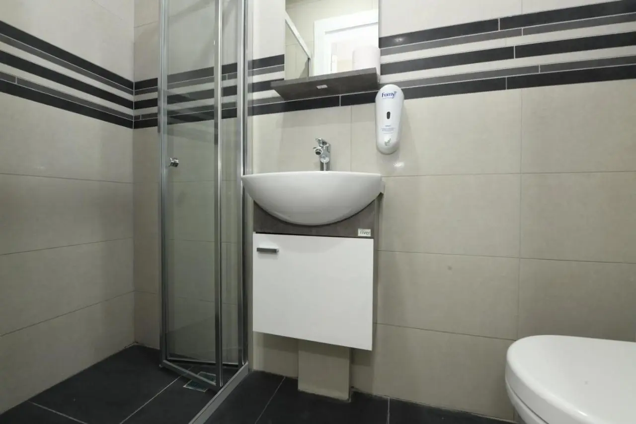 Uzay Apartments