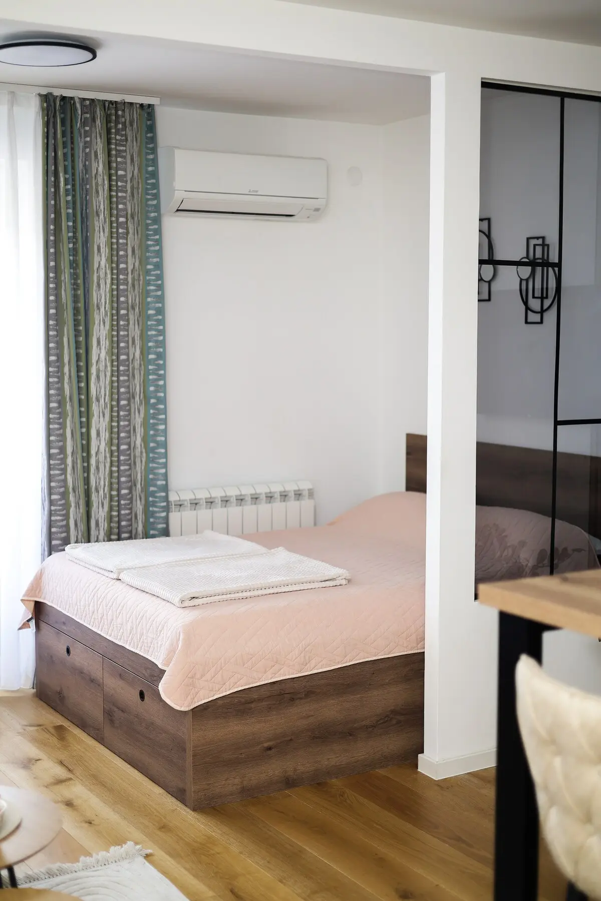 Stylish Apartment + Garage/Near Airport & Sarajevo