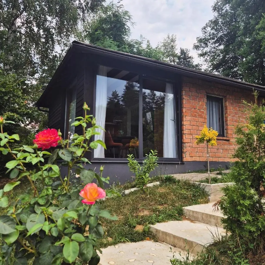 BLOK- Brick cottage