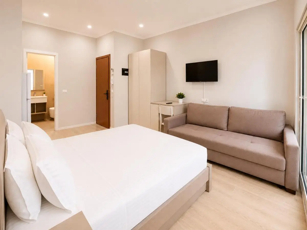 Flors Apartments