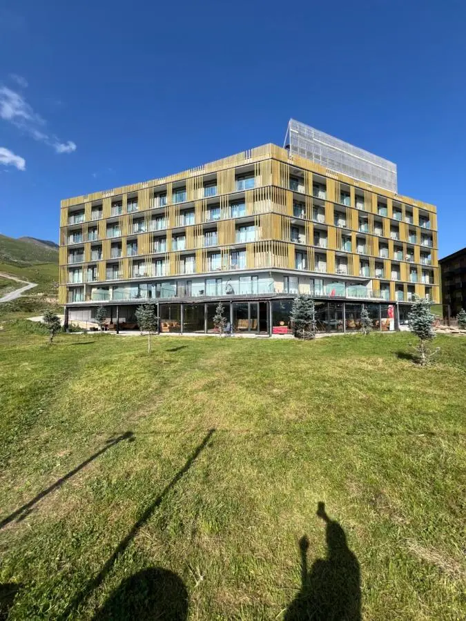 Atrium, new Gudauri