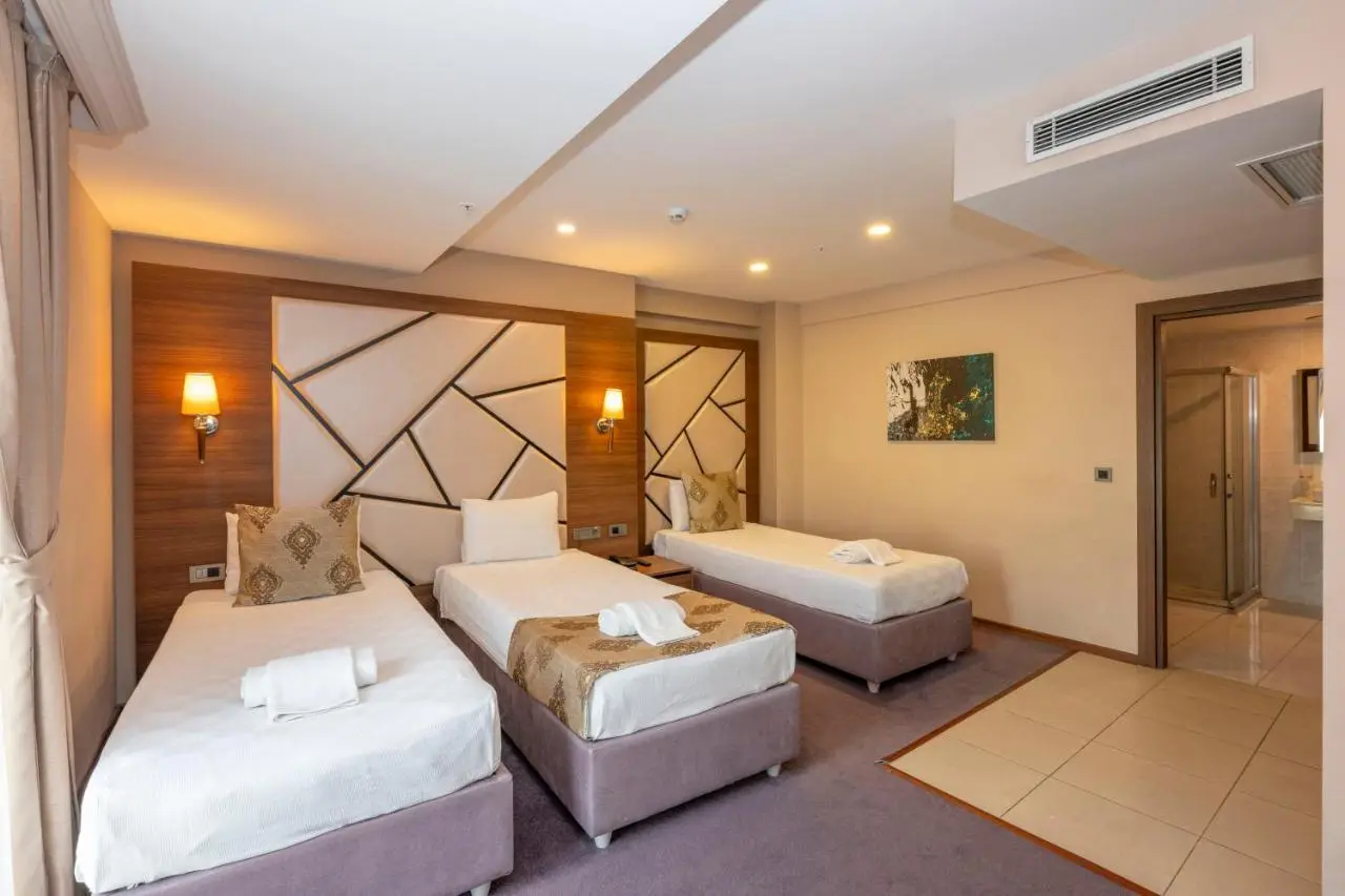 Litros Hotel & Spa