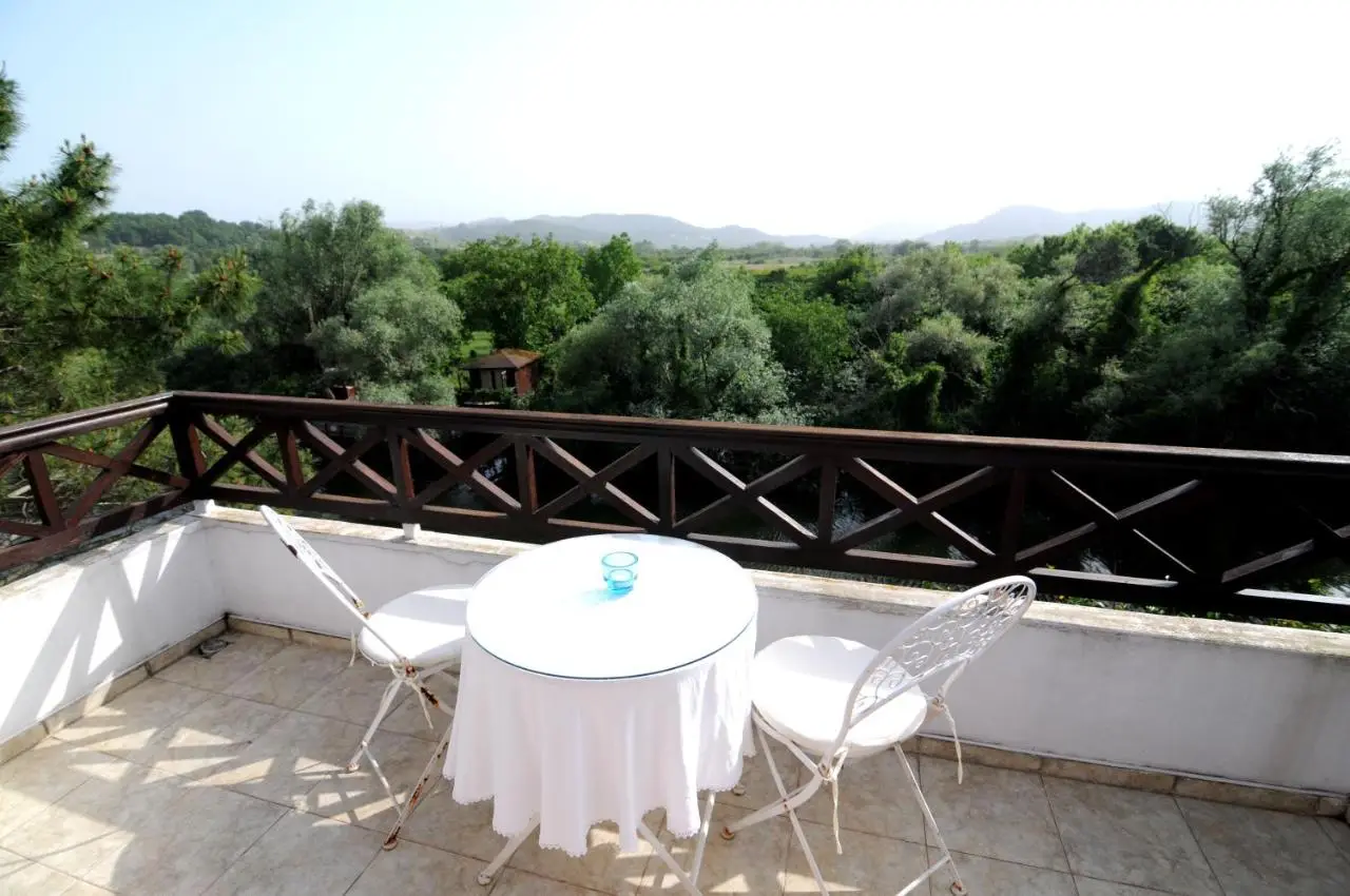 Beyaz Ev Agva - Adult only +15