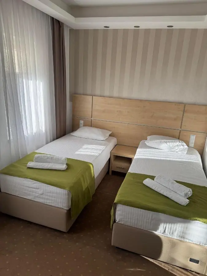 Laurus Motel Airport Tuzla