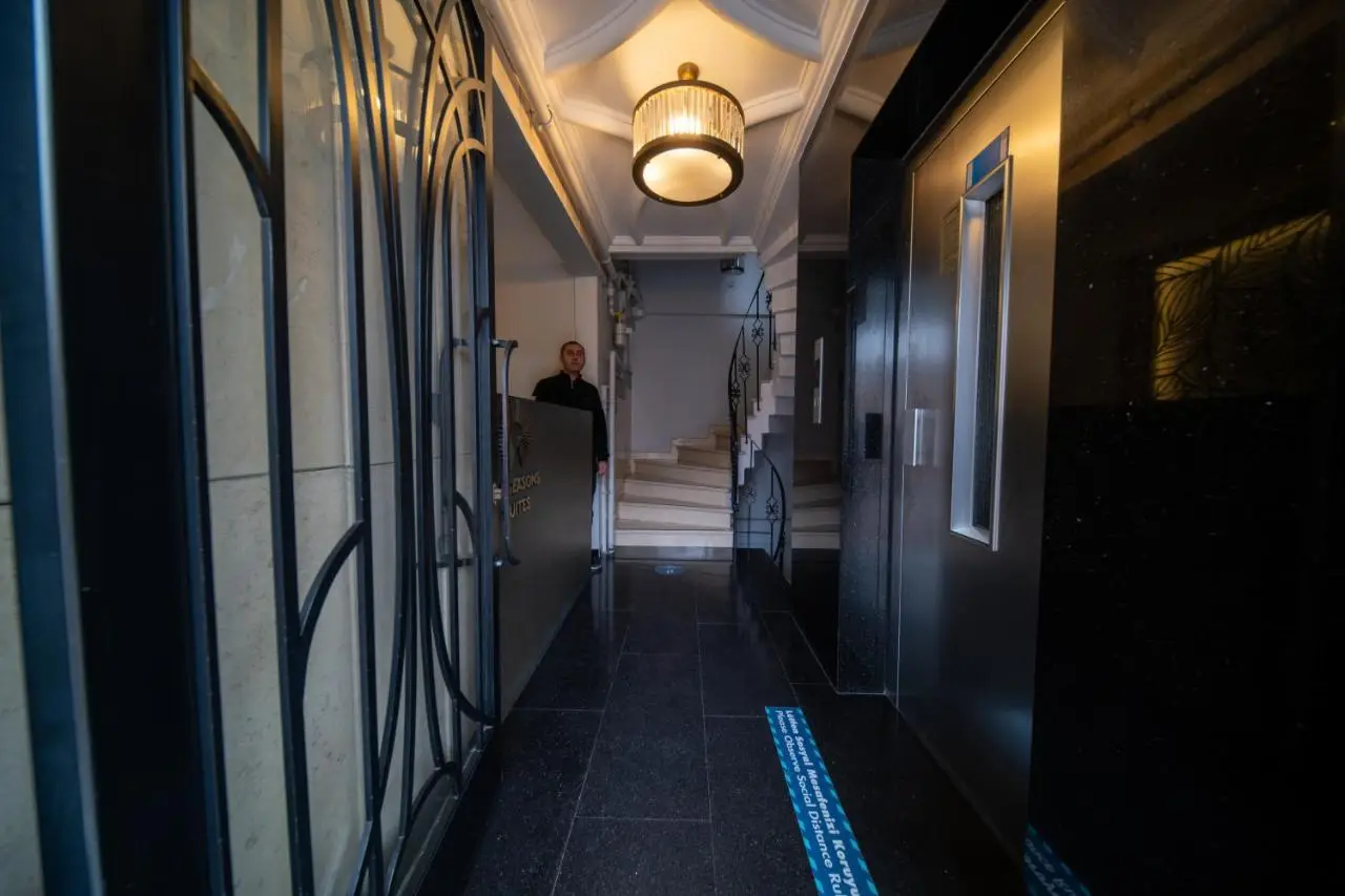 All Seasons Suites