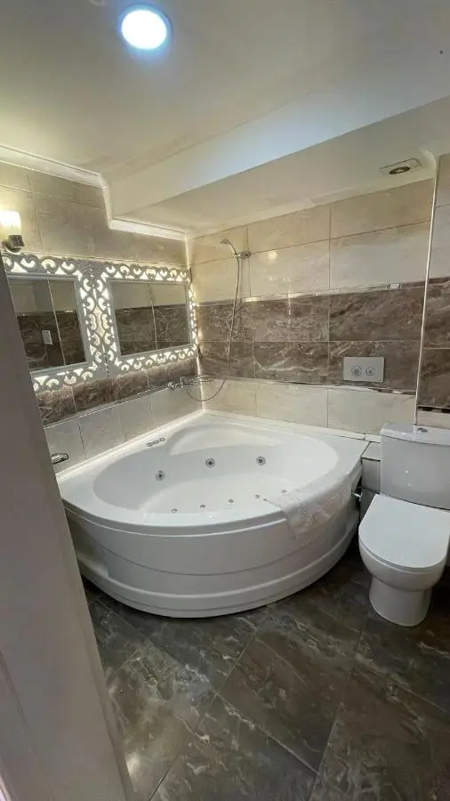 Pera City Hotel