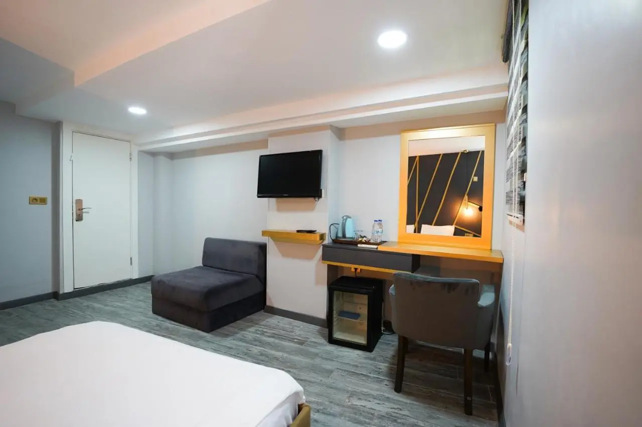 Time Hotel Mecidiyekoy