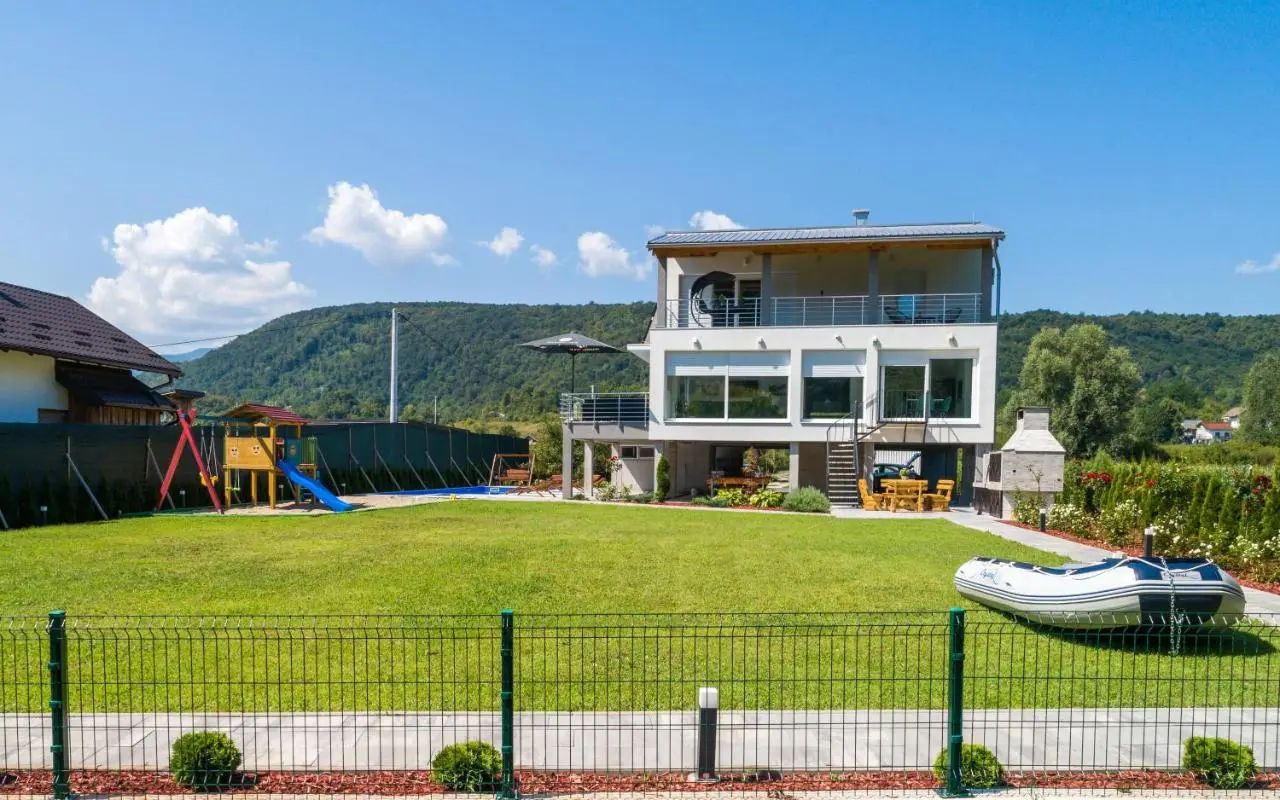 Summer Residence Una