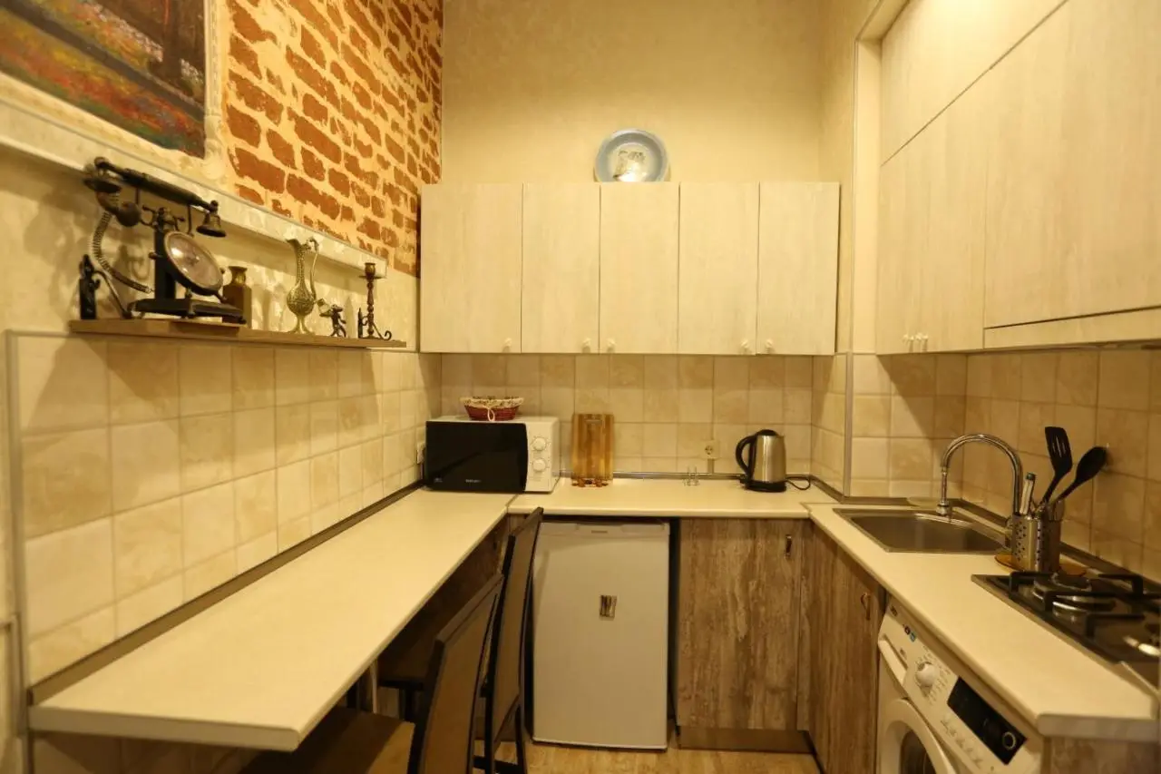 Luky apartment on Rustaveli Ave.