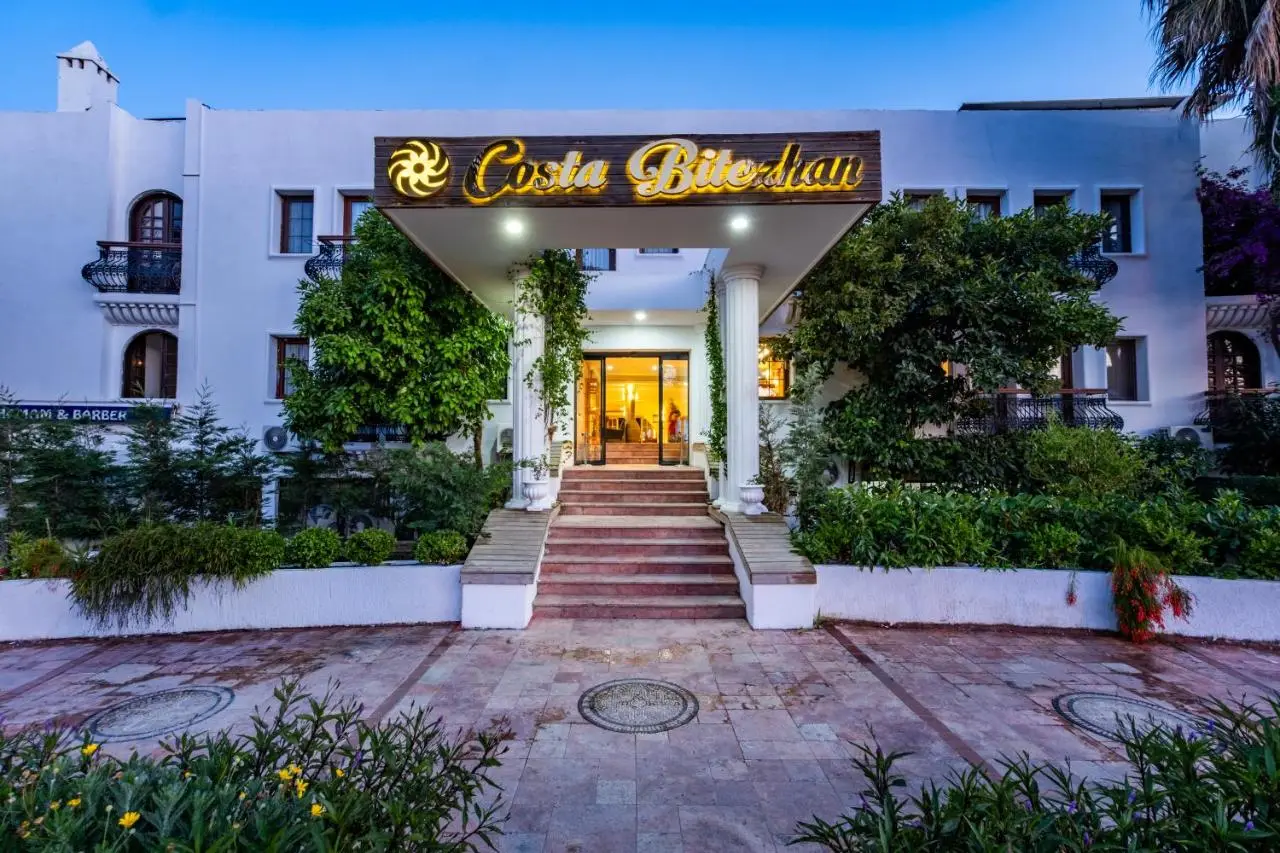 Costa Bitezhan Beach Hotel