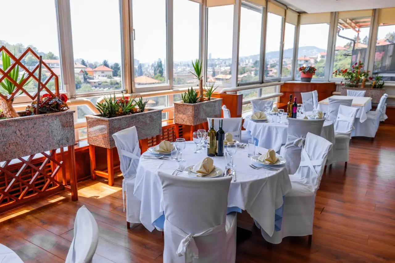 Hotel Saraj