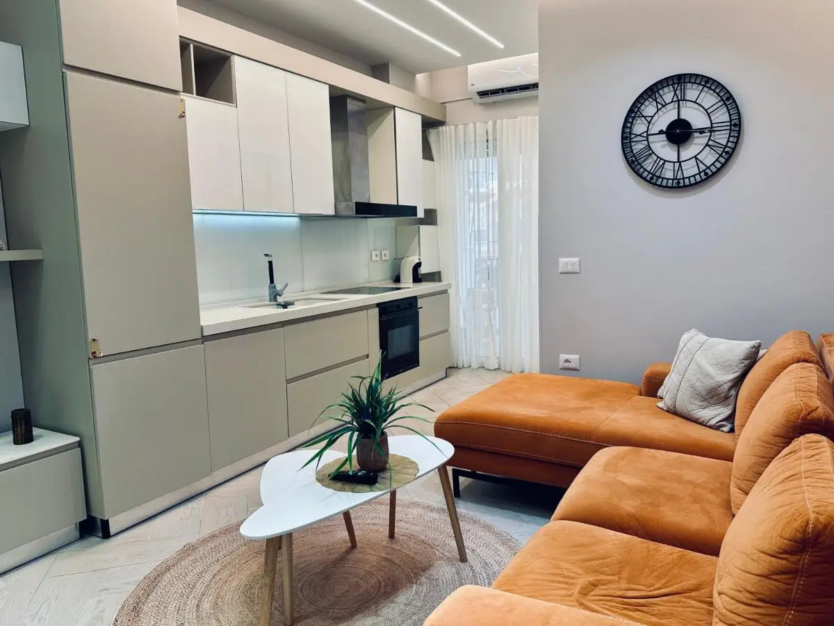 Onis Apartment