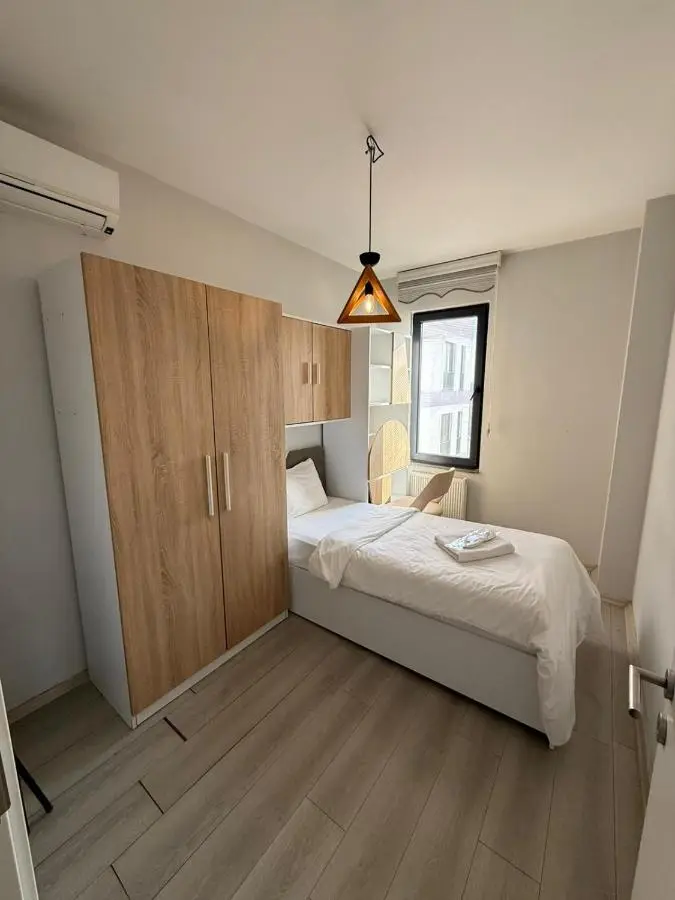 Green Hills Suites