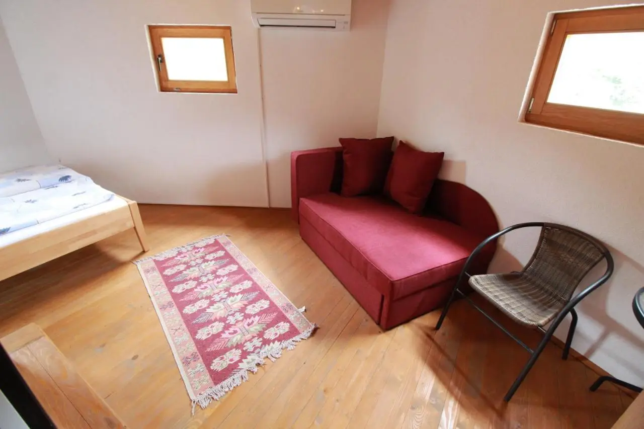 Svetionik Apart