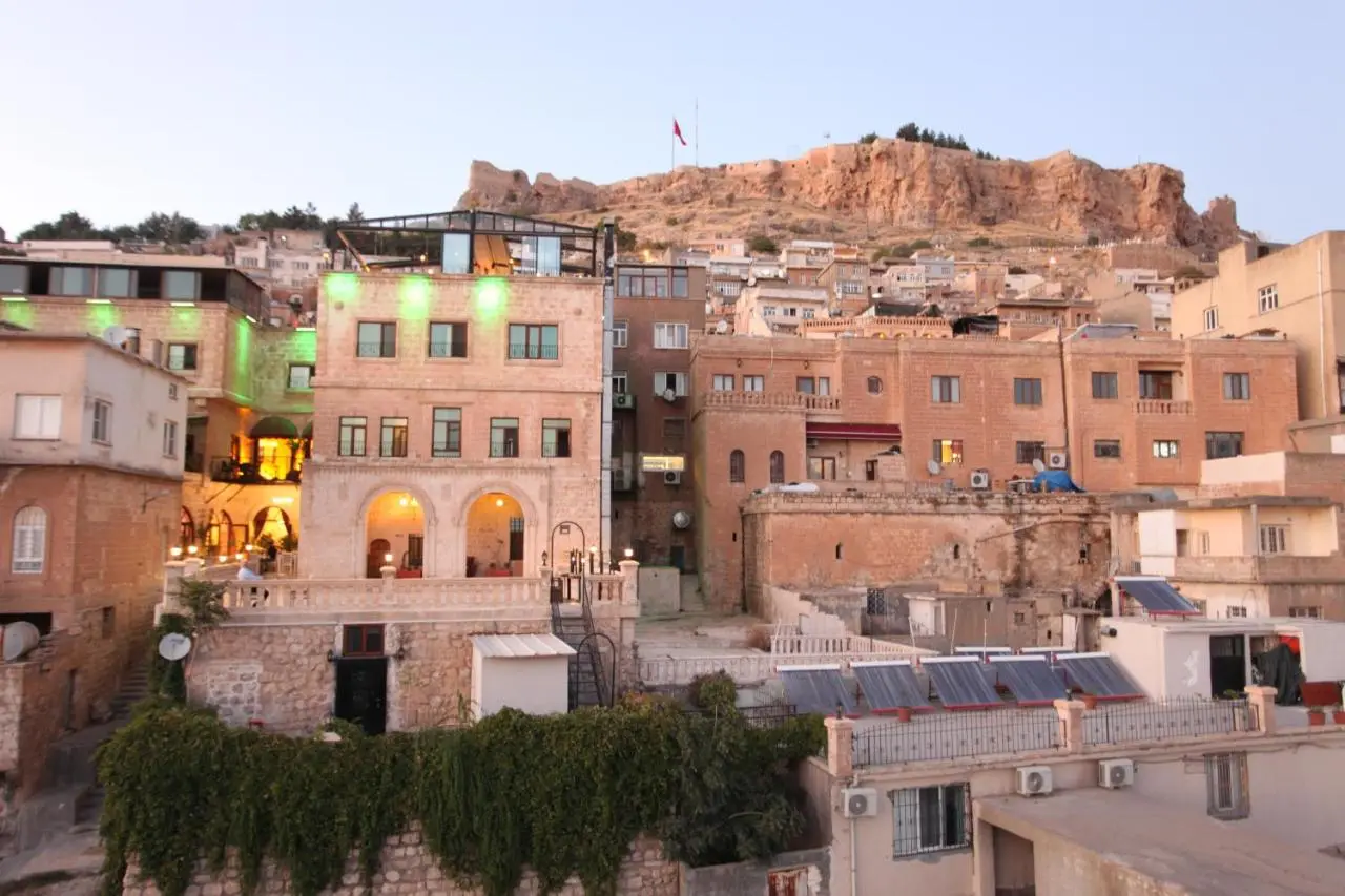 Tuğhan Hotel