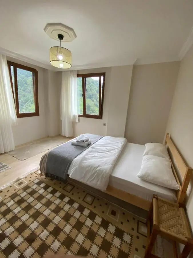 Komilo Homes - Functional Modern Suite