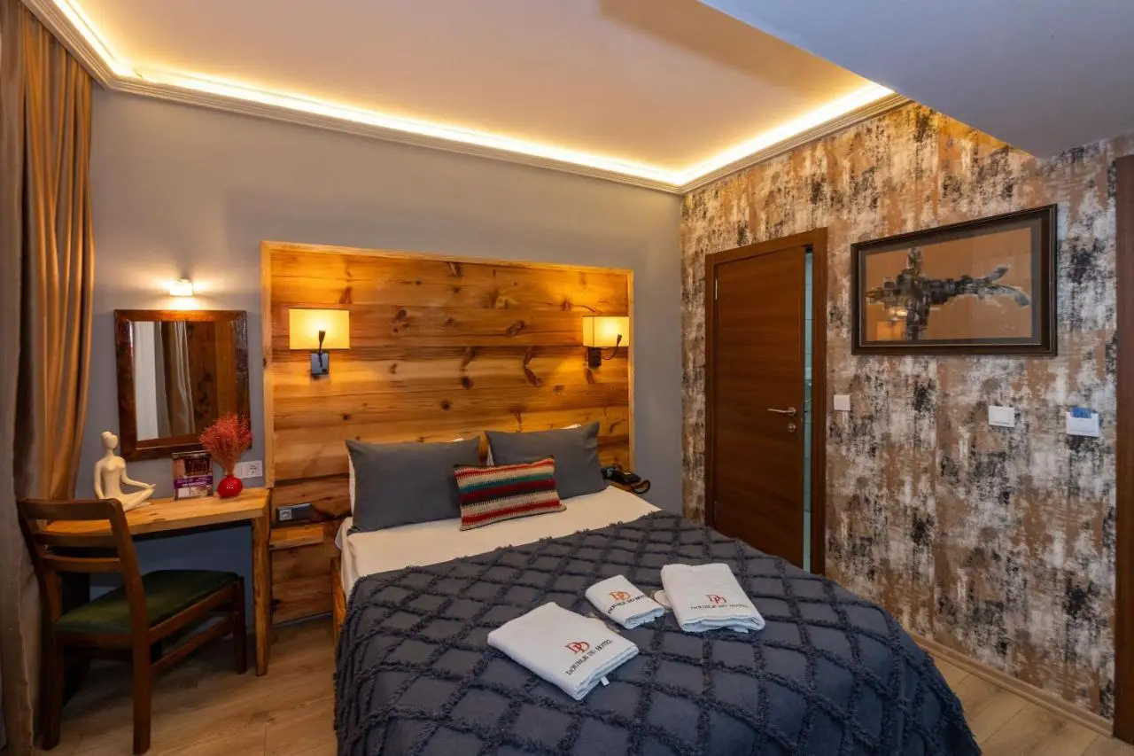 Double DD Hotel