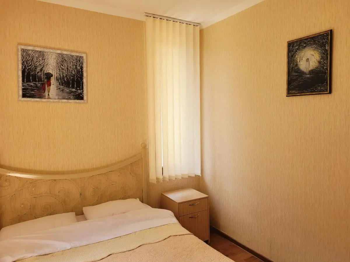 Hotel forest echo