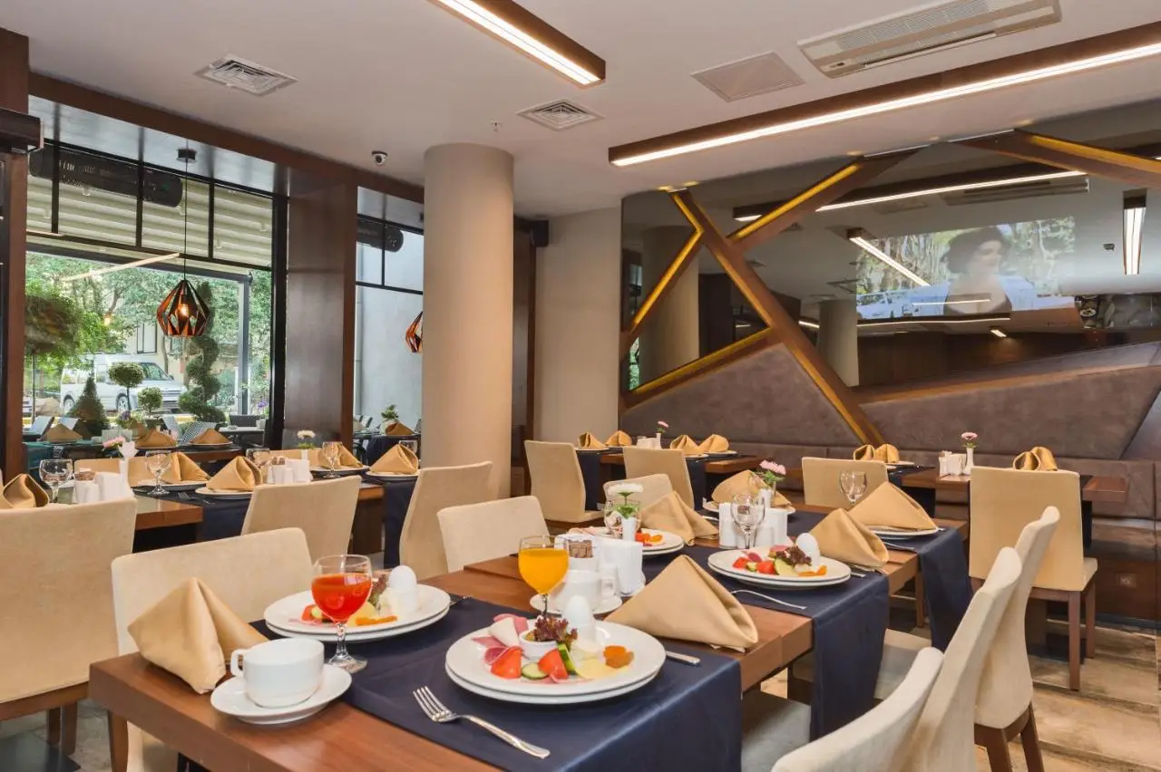 Hotel Boursier 1 & Spa