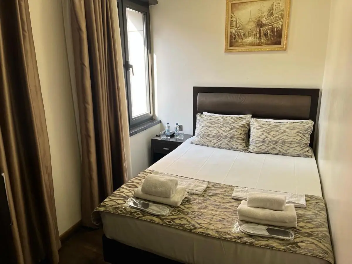 Pandora Hotel
