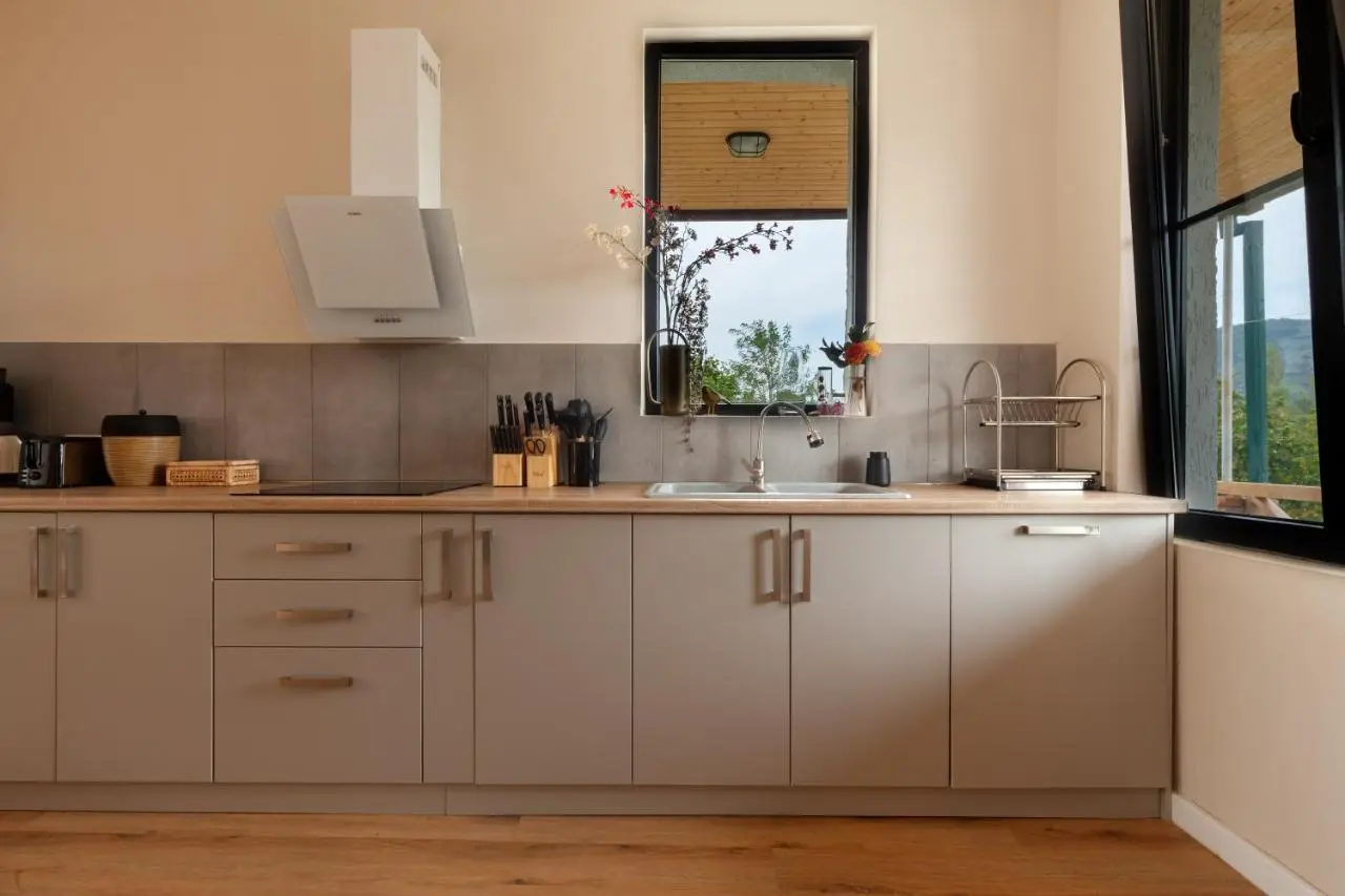 Renovated 3-bedroom House in Nature - Iskia Estate