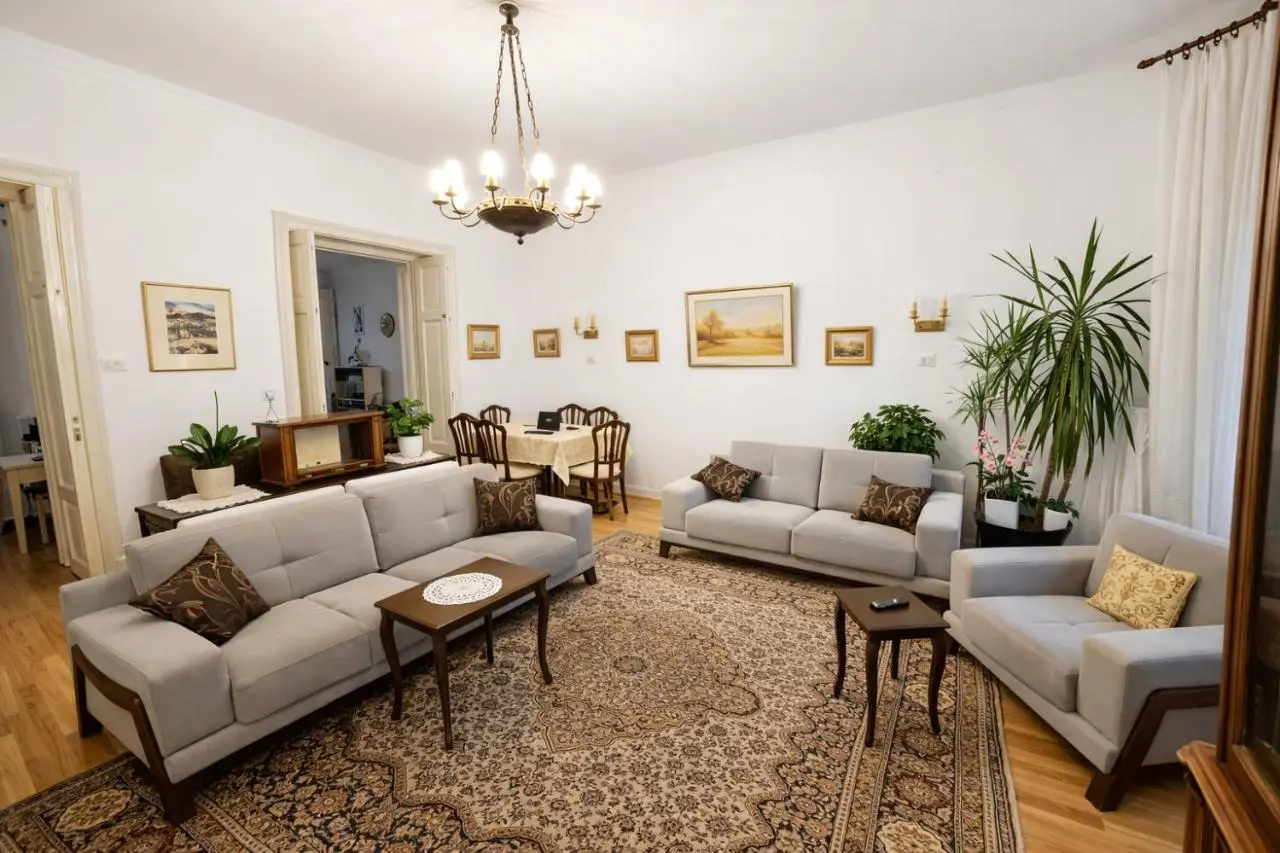 The Best Location 130 m2 salon apartment