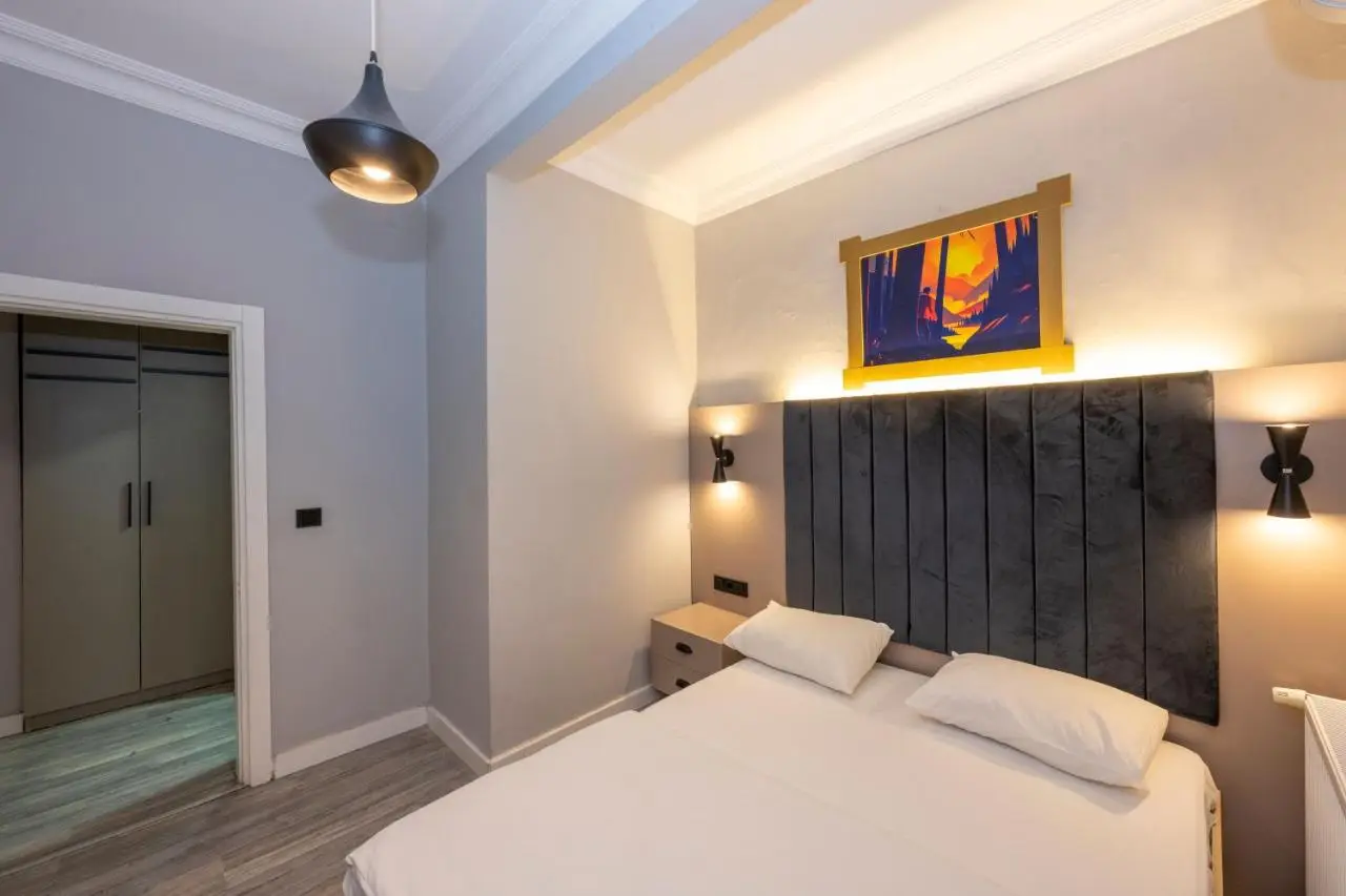 Cirrus Suites