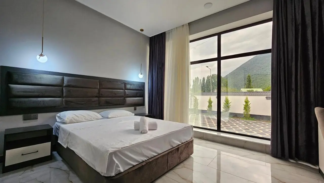 New Milan Mountain Ponoramic Hotel, with indoor heated swimming pool