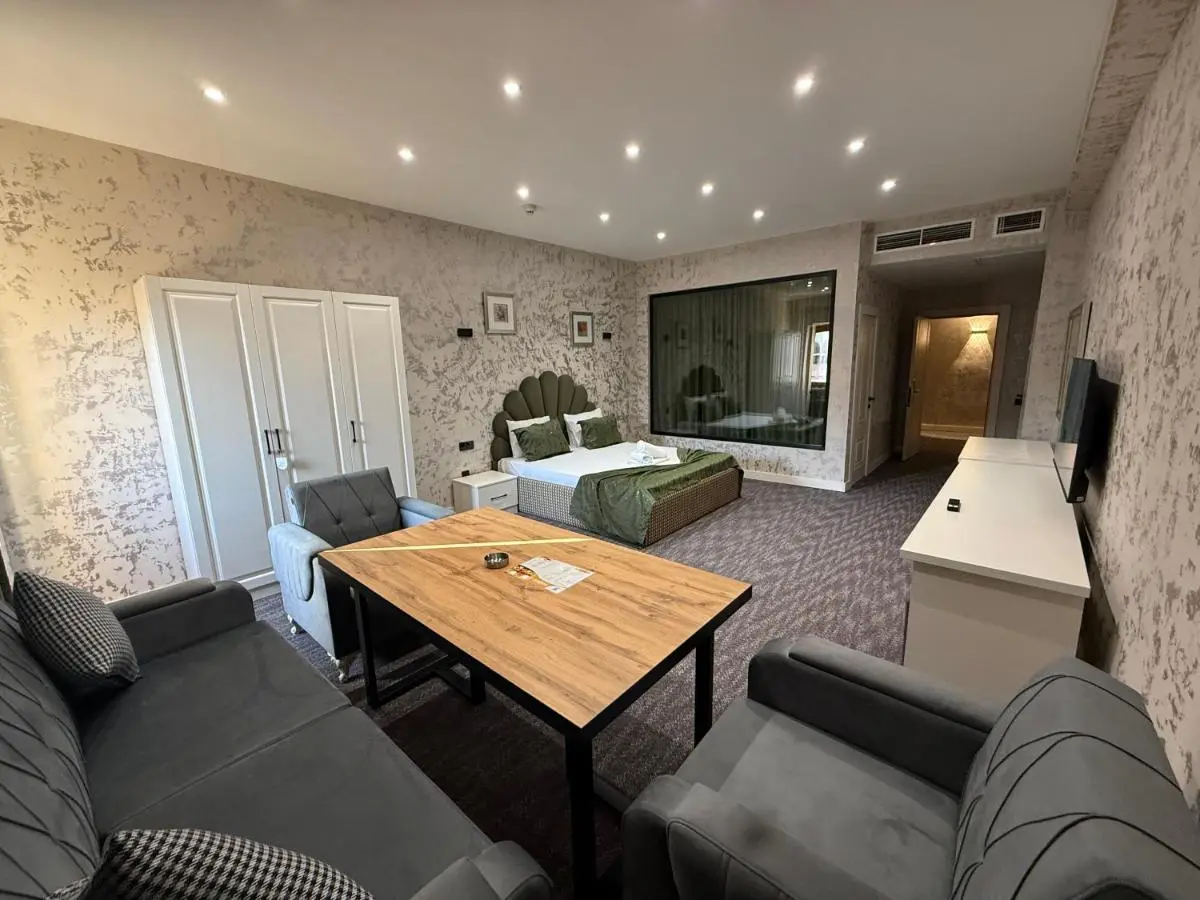 Mont Inn Hotel